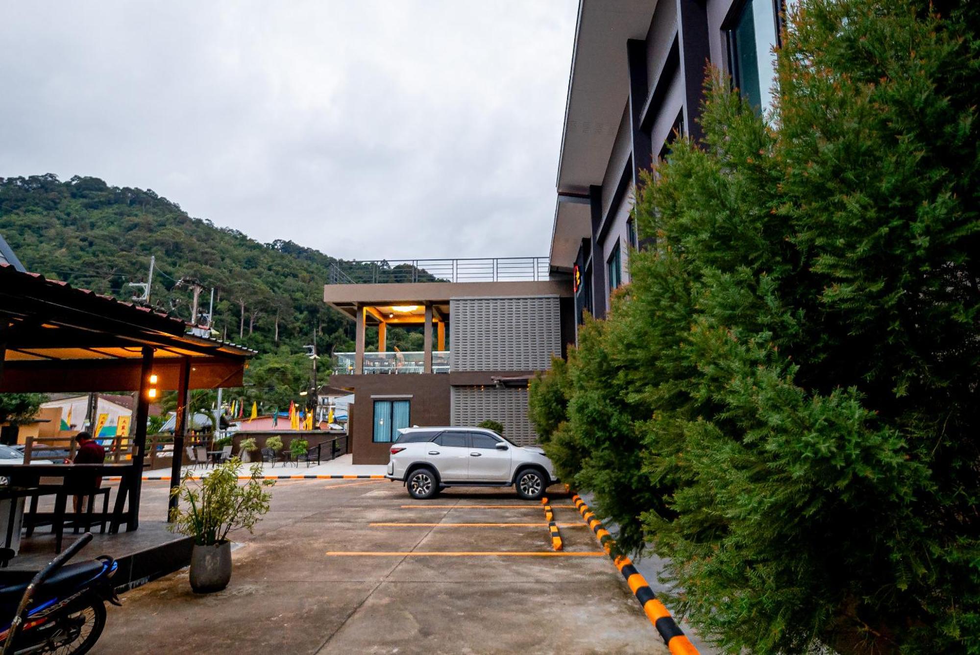 Tobedzz Hotel Ranong Esterno foto